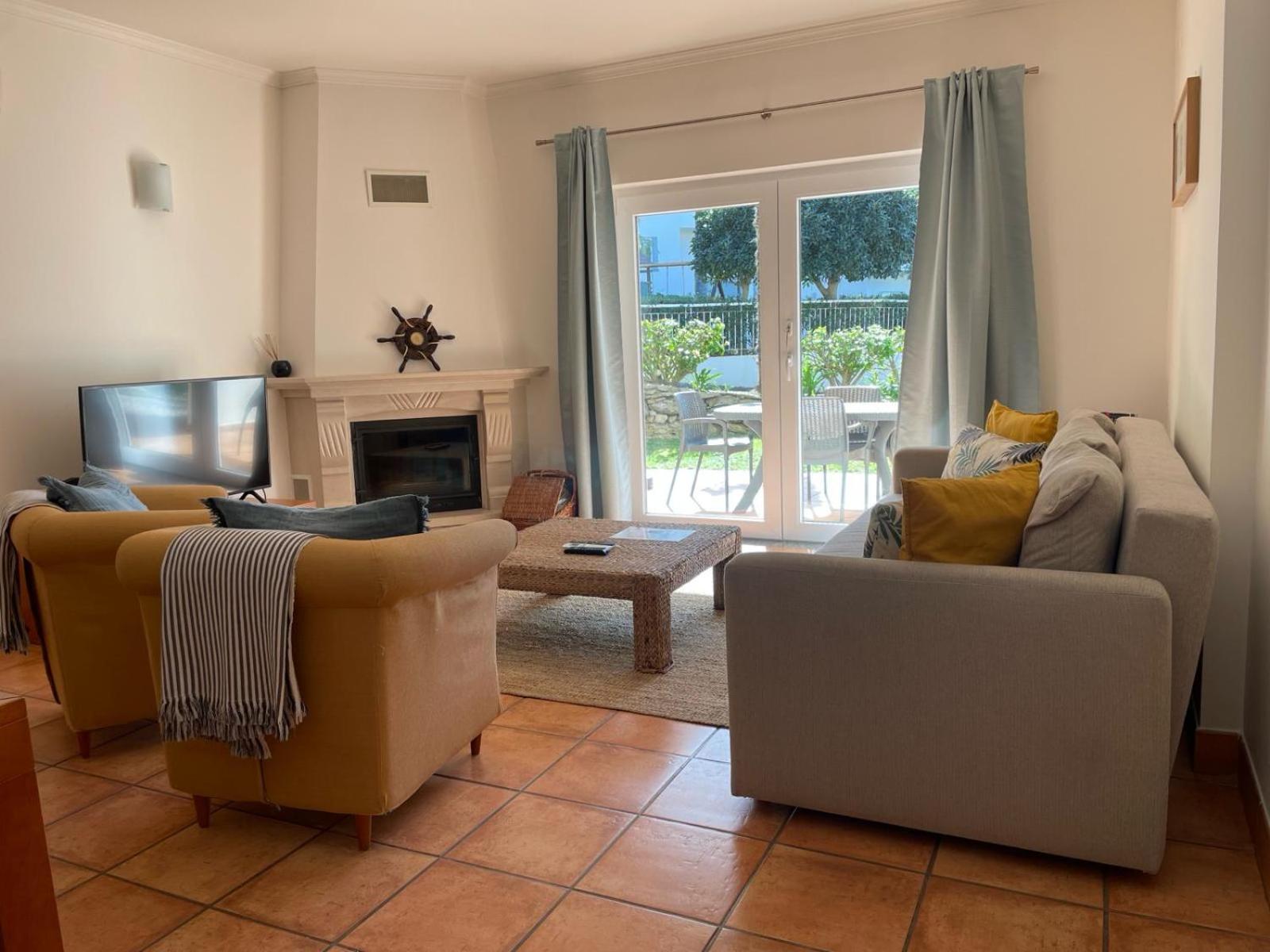 Spacious Apartment Near Porto De Mos Beach, Lagos. Buitenkant foto